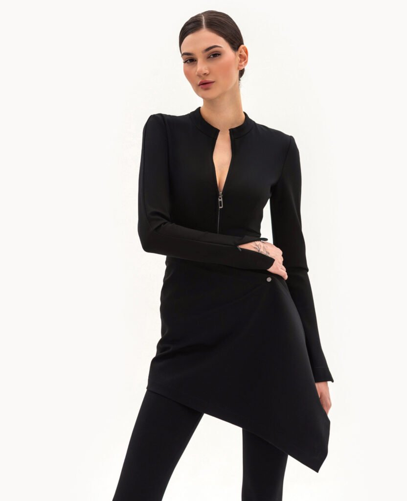 Комплект: комбінезон та спідниця