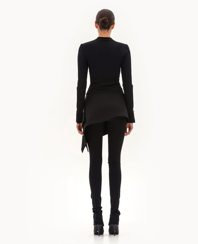 Комплект: комбінезон та спідниця