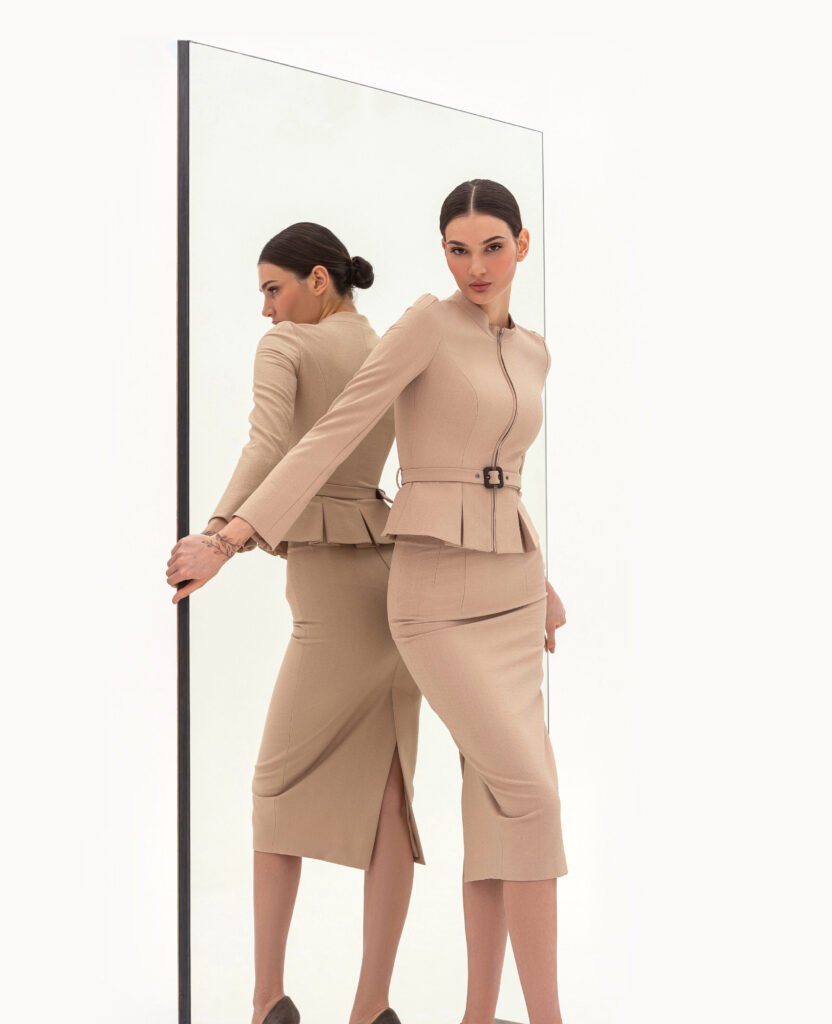 Комплект: жакет та спідниця