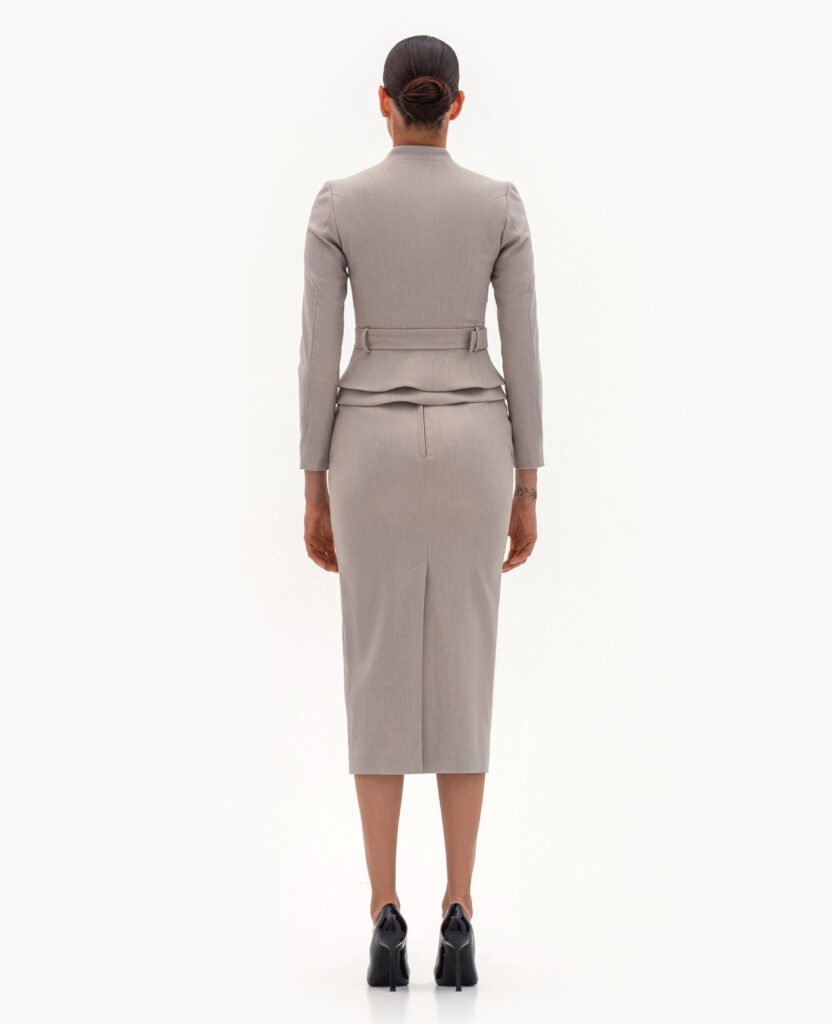 Комплект: жакет и юбка