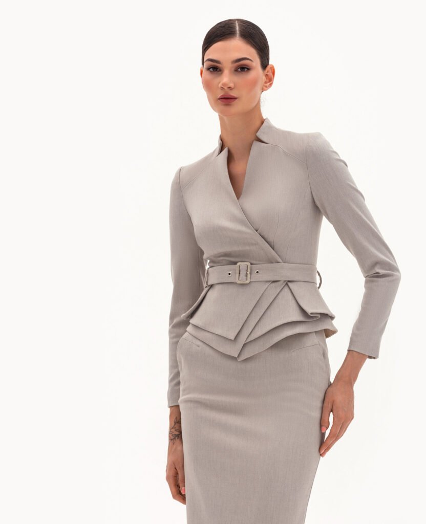 Комплект: жакет и юбка