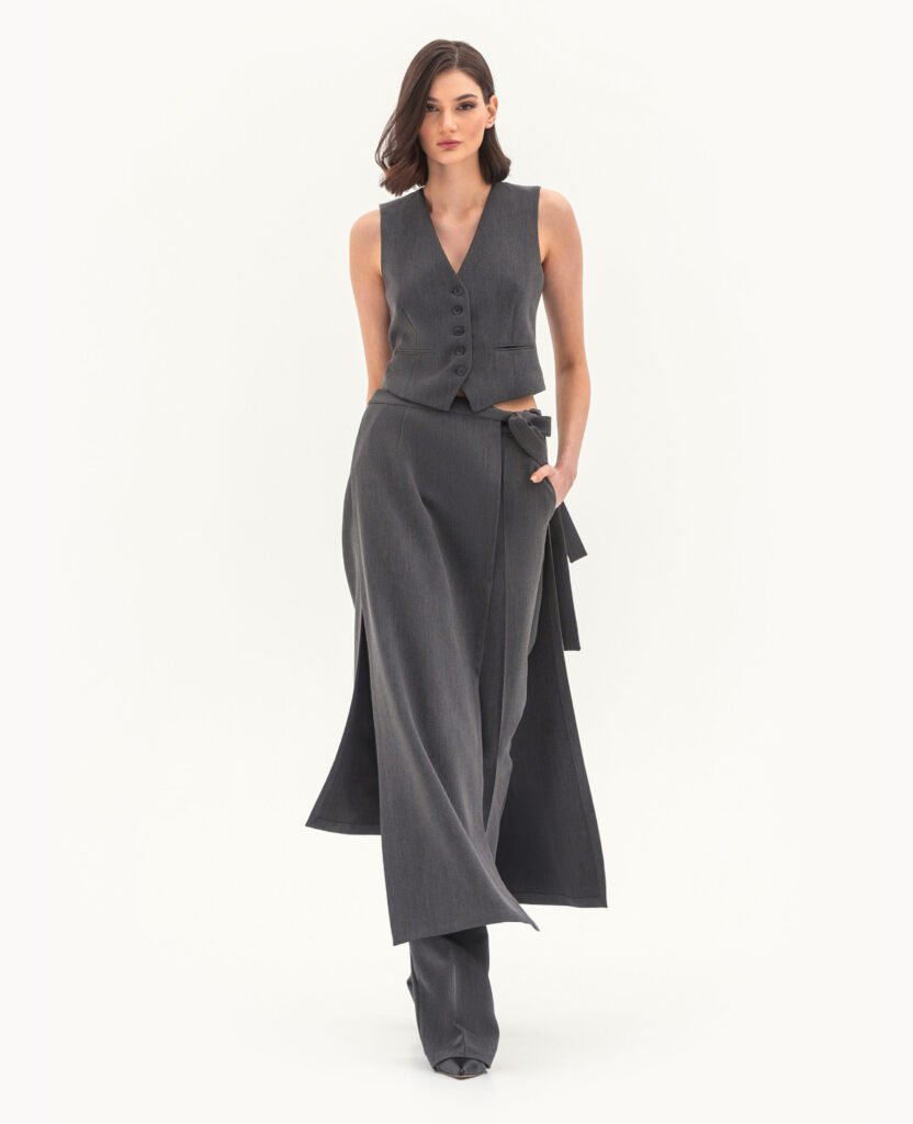 Комплект: брюки, спідниця, жилет