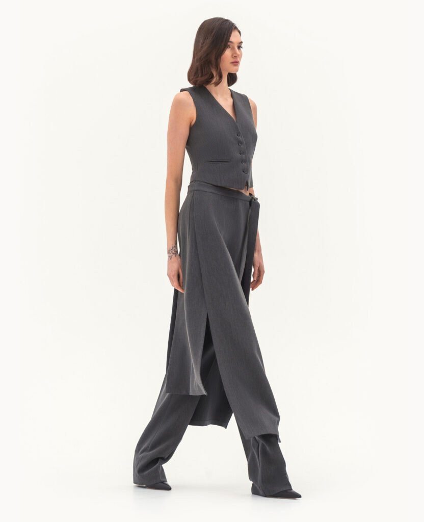 Комплект: брюки, спідниця, жилет