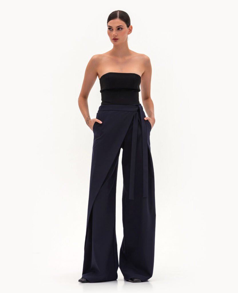 Комплект: жакет и брюки