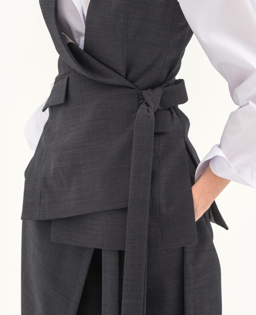 Комплект: брюки, спідниця, жилет