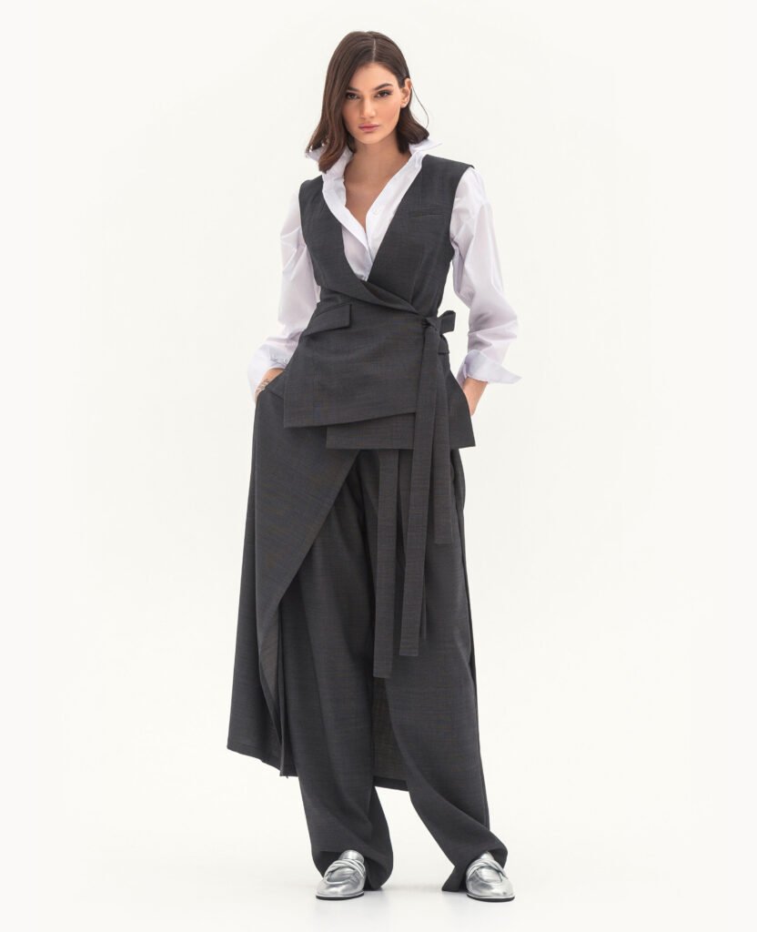 Комплект: брюки, спідниця, жилет