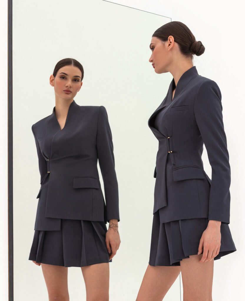 Комплект: жакет и шорты