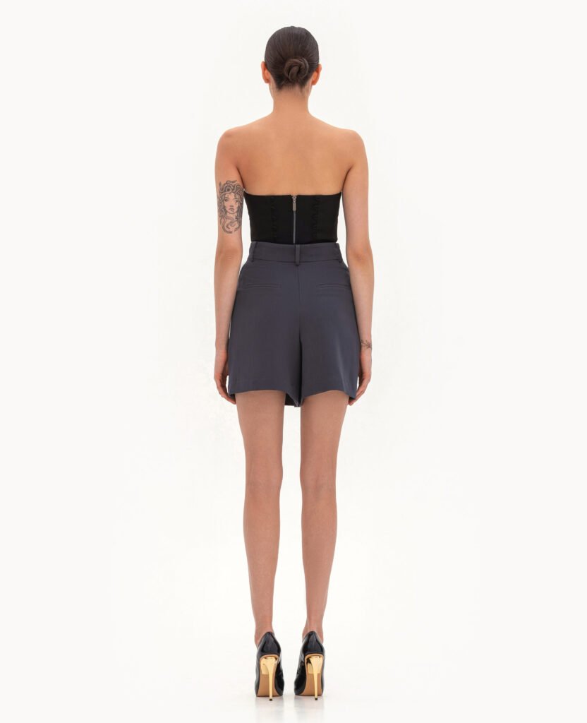 Комплект: жакет и шорты