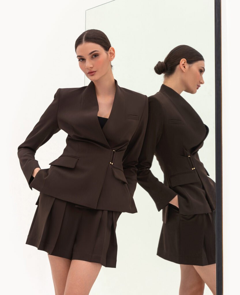 Комплект: жакет та шорти