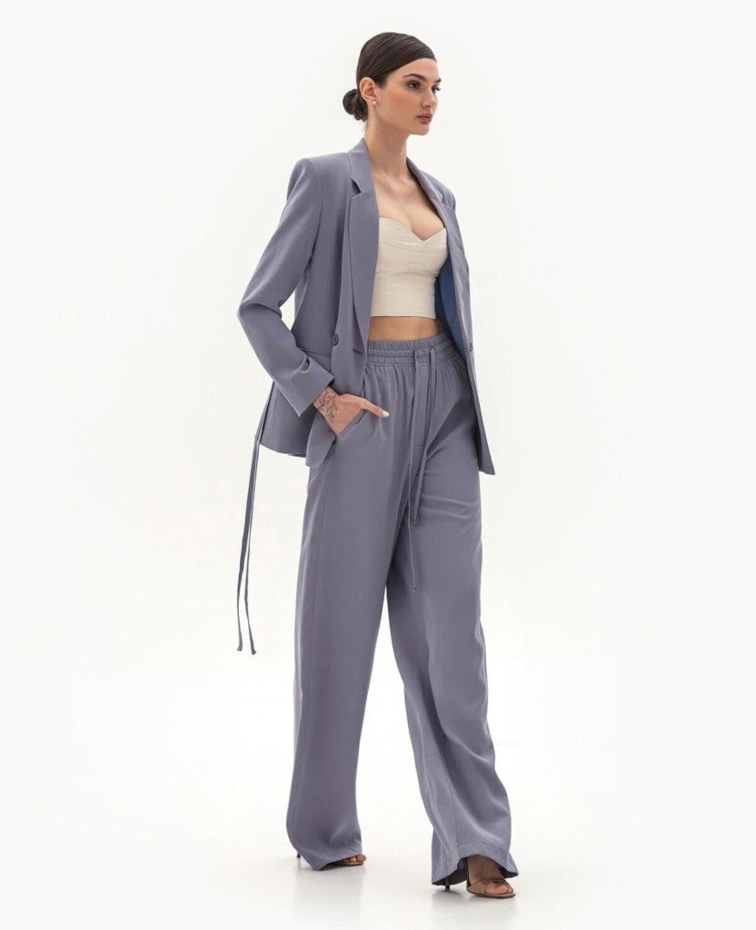 Комплект: жакет и брюки