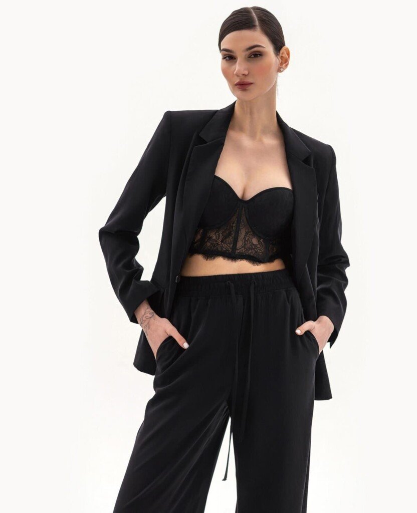 Комплект: жакет и брюки